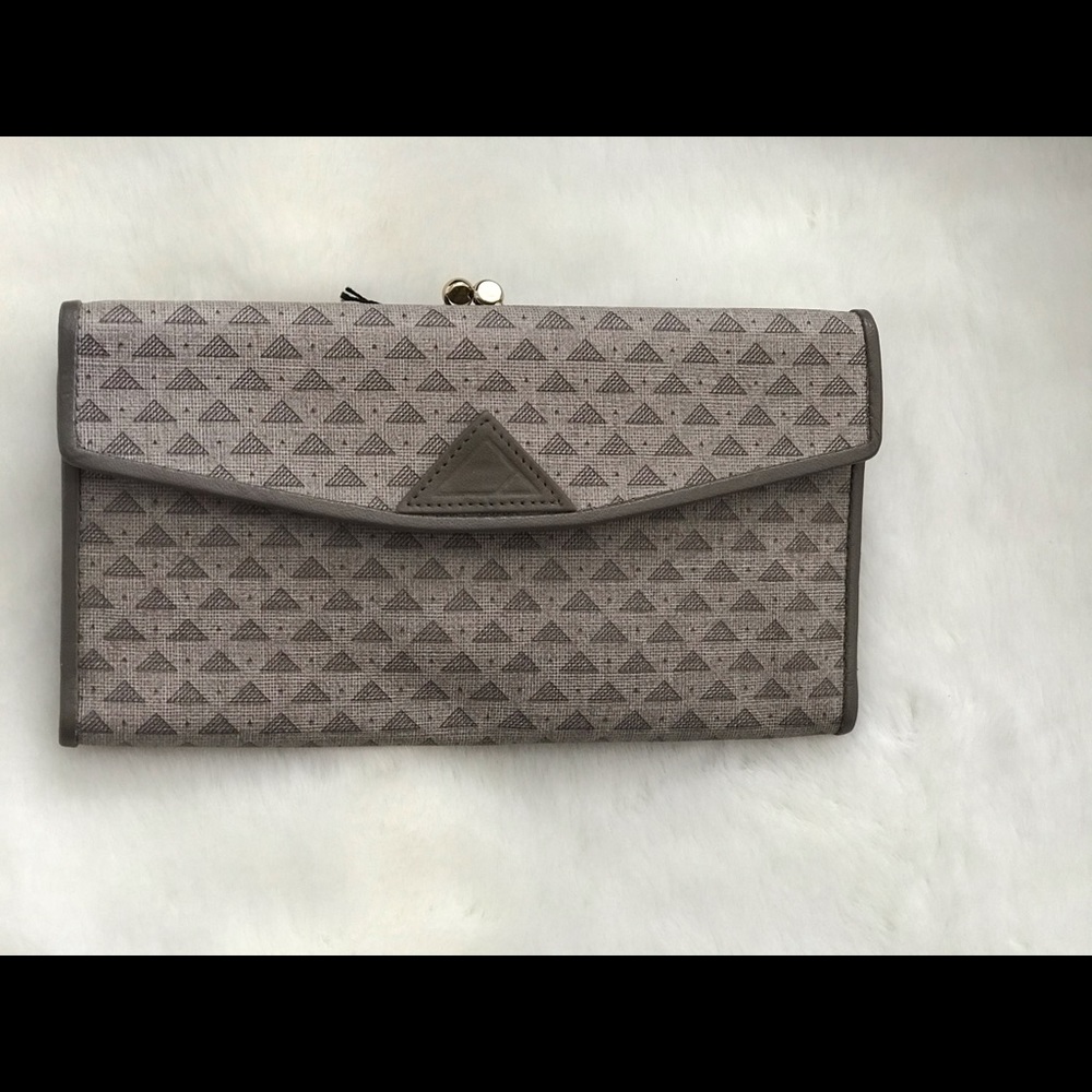 Vintage Liz Claiborne wallet